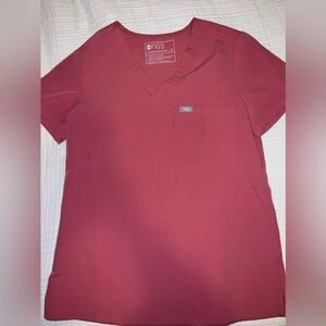 Figs single pocket scrub top